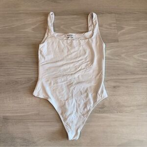 Aritzia Babaton‎ Contour Bodysuit